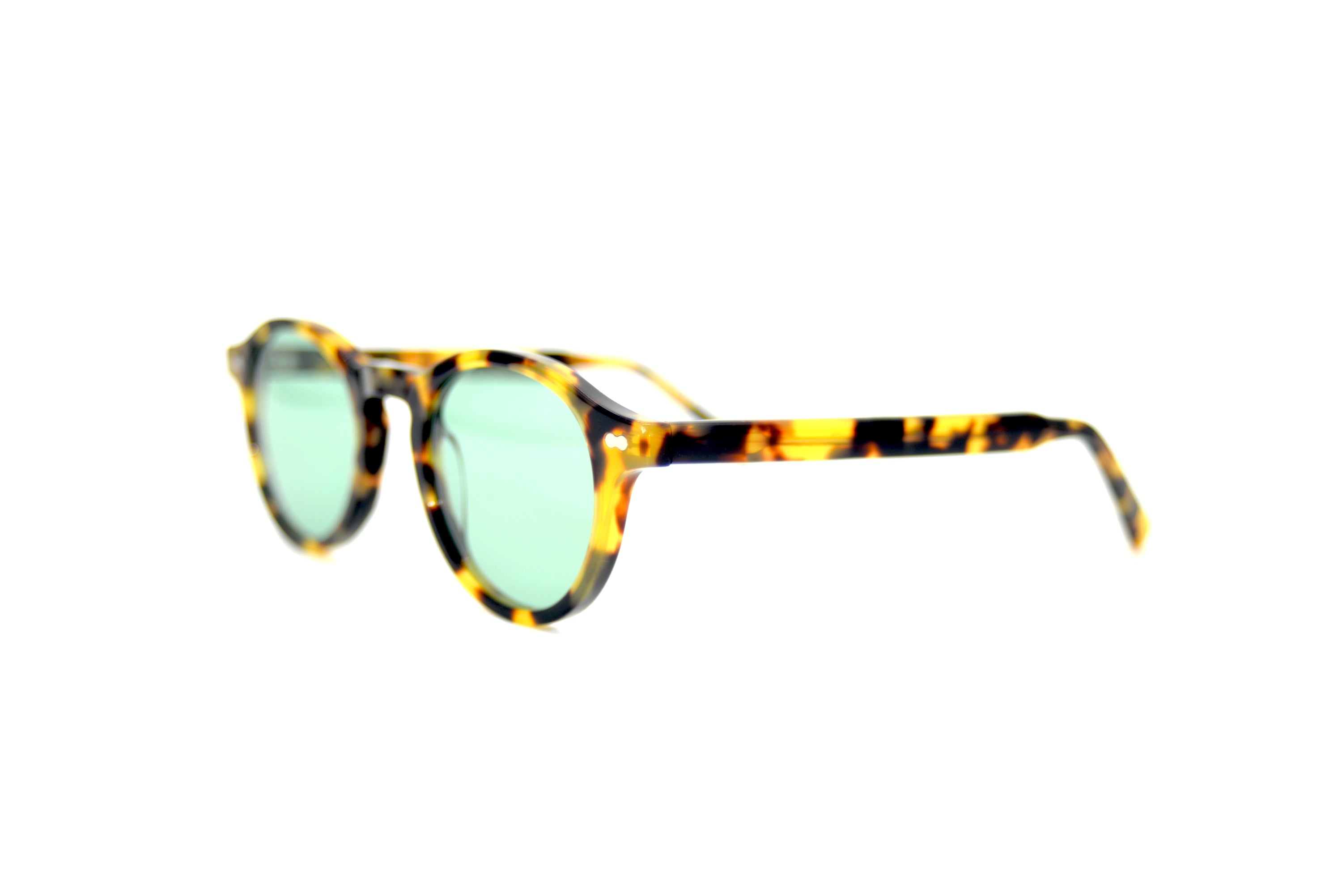 Berenford Gatsby Vintage Turtle: handmade Italian sunglasses, detail view