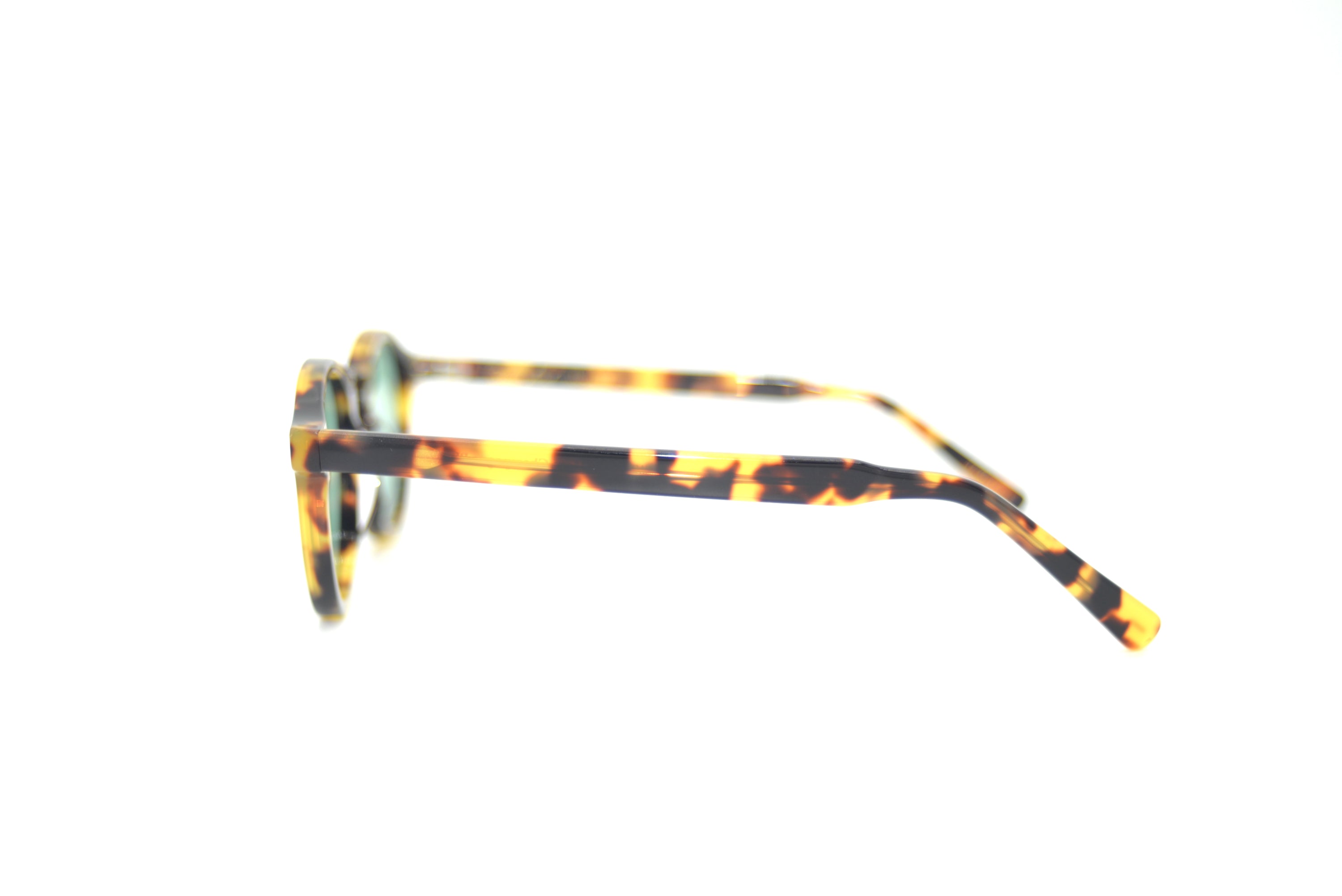 Berenford Gatsby Vintage Turtle: handmade Italian sunglasses, side view